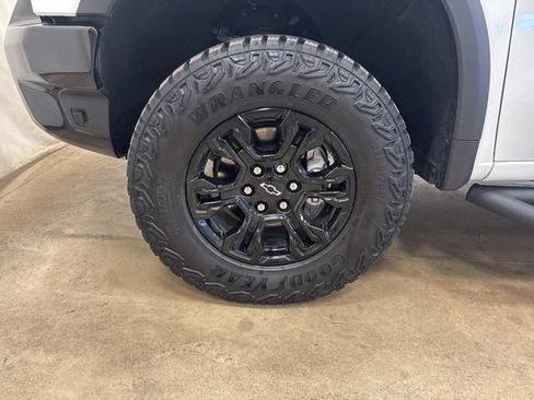 Used 2025 Chevrolet Silverado 1500 ZR2 w/ Technology Package AWD/4WD image 12