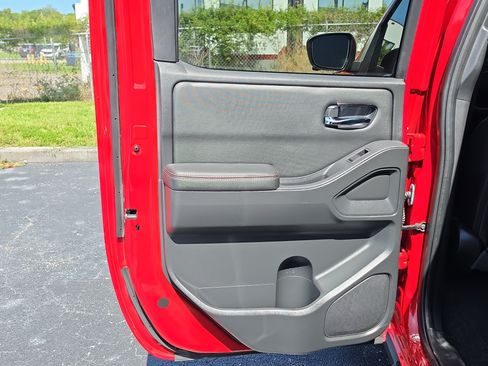 Used 2023 Nissan Frontier Pro-X w/ Pro-X Premium Package RWD image 13