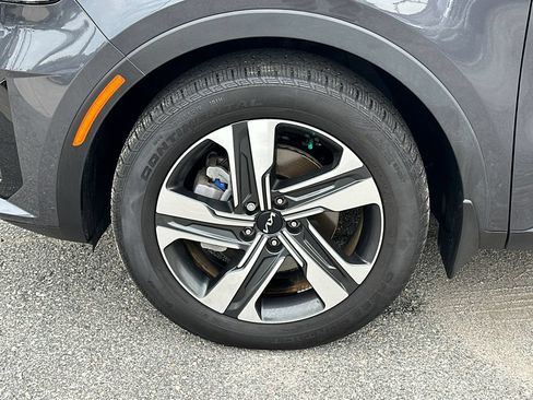 Certified 2023 Kia Sorento SX Prestige AWD/4WD image 11