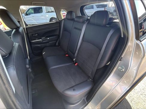 Used 2024 Mitsubishi Outlander Sport SE image 24