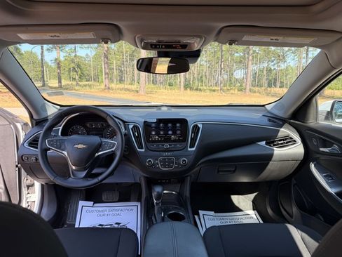 Used 2024 Chevrolet Malibu LT w/ Sport Edition image 14