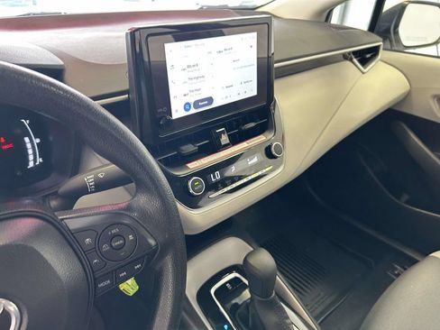 Used 2026 Toyota Corolla LE FWD image 21