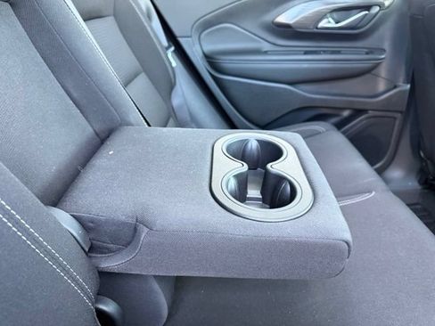 Used 2024 GMC Terrain SLE w/ Driver Convenience Package AWD/4WD image 16