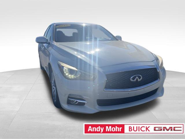 Used 2017 INFINITI Q50 3.0t Premium w/ 3.0T Premium Plus Package AWD/4WD image 2