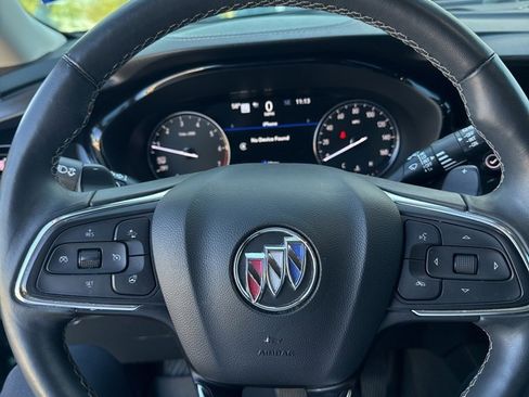 Used 2023 Buick Envision Avenir image 9