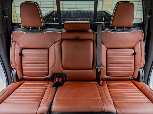 Used 2026 GMC Sierra 3500 Denali Ultimate image 34