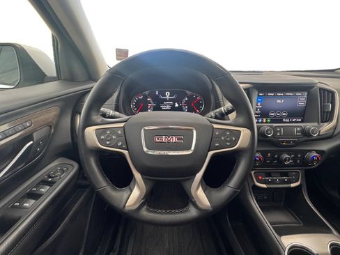 Used 2023 GMC Terrain Denali w/ Denali Premium Package AWD/4WD image 14