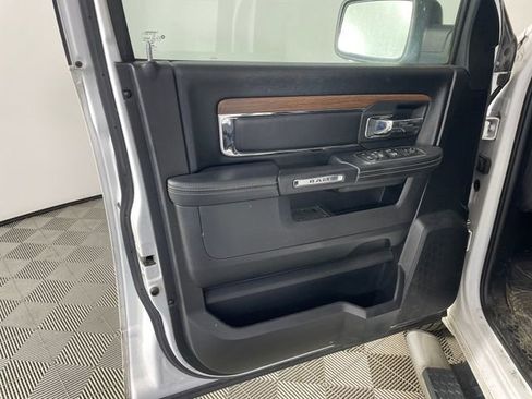 Used 2017 RAM 1500 Laramie w/ Convenience Group AWD/4WD image 12