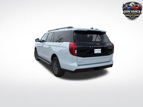 Used 2025 Ford Expedition Max Active AWD/4WD image 3