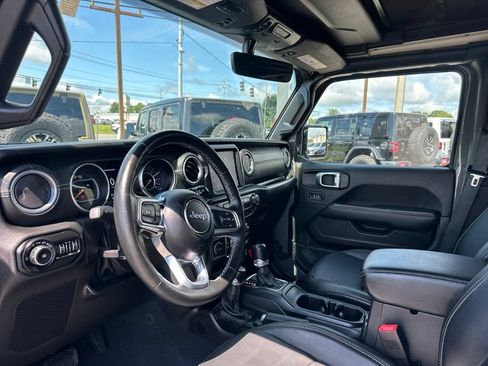 Used 2021 Jeep Wrangler Unlimited Sahara AWD/4WD image 29
