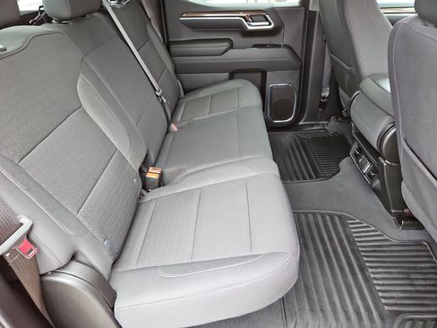 Used 2025 Chevrolet Silverado 1500 LT image 20