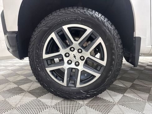 Used 2020 Chevrolet Silverado 1500 LT Trail Boss image 51