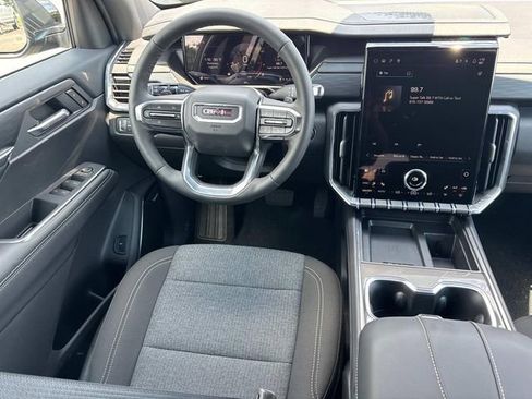 New 2026 GMC Acadia Elevation image 18