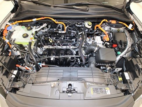 Certified 2024 Ford Escape SE image 65