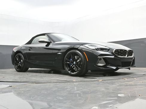 Used 2025 BMW Z4 M40i w/ Premium Package RWD image 37