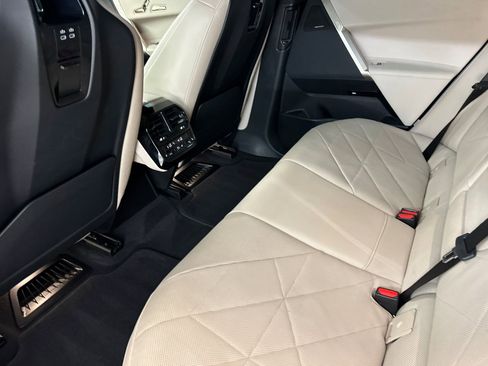 Certified 2022 BMW iX xDrive50 w/ Premium Package image 27