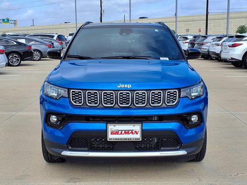 Used 2025 Jeep Compass Limited AWD/4WD image 5