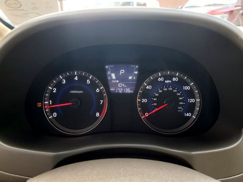 Used 2014 Hyundai Accent GLS image 10