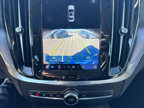 Used 2024 Volvo S60 B5 Core image 20