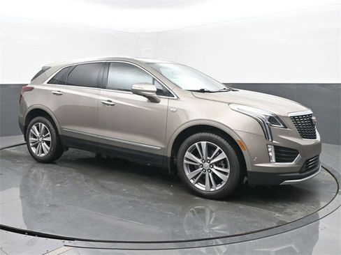 Certified 2023 Cadillac XT5 Premium Luxury w/ Technology Package image 7