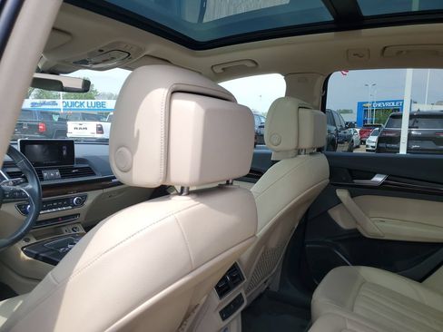 Used 2018 Audi Q5 2.0T Premium Plus w/ Premium Plus Package AWD/4WD image 31