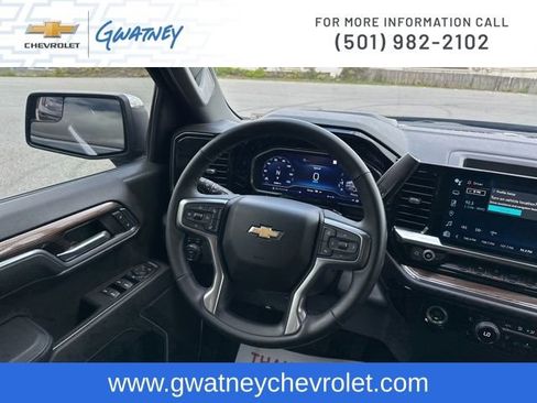 Used 2023 Chevrolet Silverado 1500 LT AWD/4WD image 25