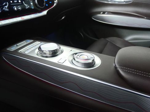 Used 2022 Genesis GV70 2.5T w/ Advanced Package image 28