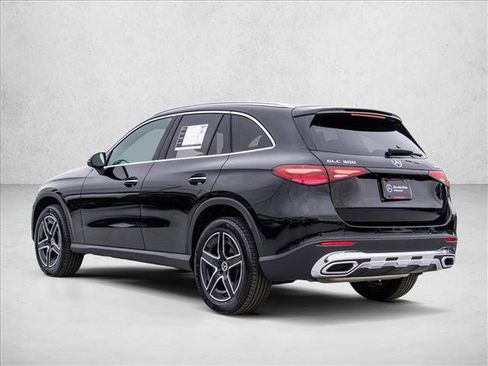 Certified 2026 Mercedes-Benz GLC 300 4MATIC image 7