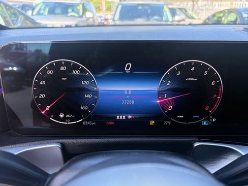 Used 2025 Mercedes-Benz GLB 250 image 43