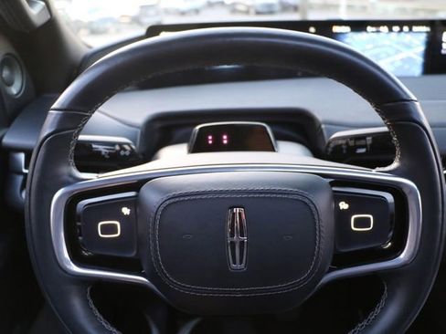 Used 2025 Lincoln Navigator L Reserve w/ Jet Appearance Package image 24