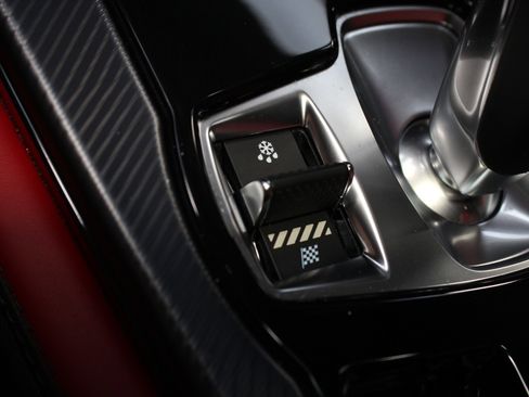 Used 2020 Jaguar F-TYPE R-Dynamic image 31