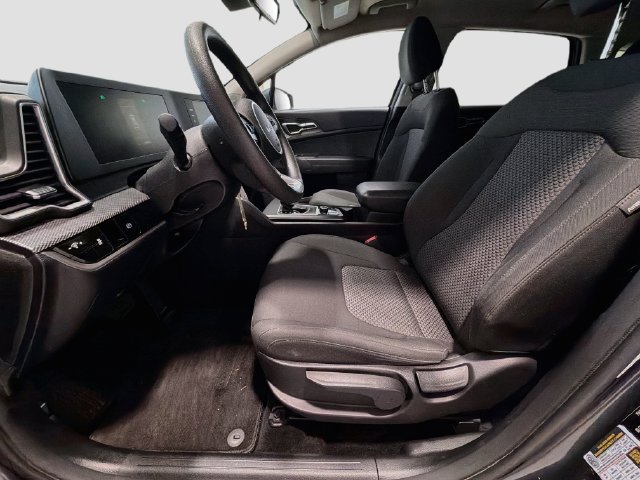 Used 2023 Kia Sportage LX AWD/4WD image 19