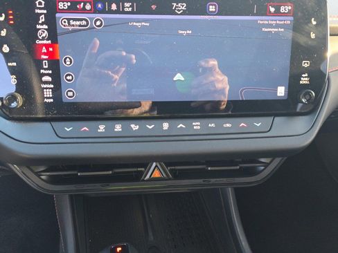 Used 2024 Dodge Charger R/T w/ Plus Group image 9