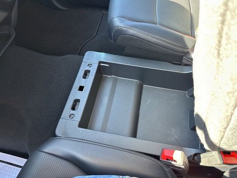 Used 2024 Ford F250 Lariat w/ Sport Appearance Package image 35