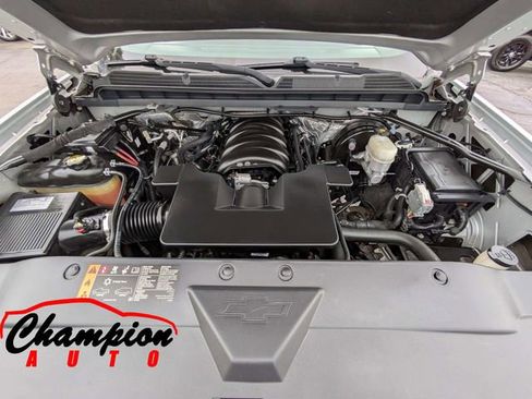 Used 2018 Chevrolet Silverado 1500 LT AWD/4WD image 16