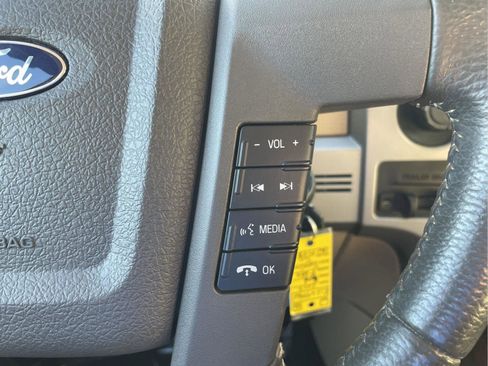 Used 2012 Ford F150 Lariat w/ Lariat Chrome Pkg image 14