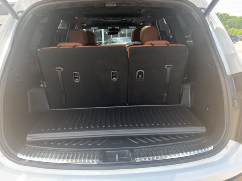Used 2024 Kia Telluride SX Prestige X-Pro AWD/4WD image 7