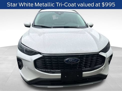 Used 2023 Ford Escape Platinum w/ Premium Technology Package AWD/4WD image 5