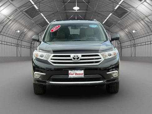 Used 2013 Toyota Highlander Limited AWD/4WD image 2
