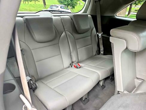 Used 2011 Acura MDX image 32