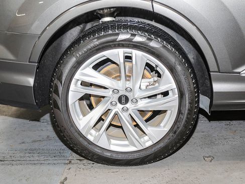 Used 2021 Audi Q7 2.0T Premium Plus w/ Executive Package image 11