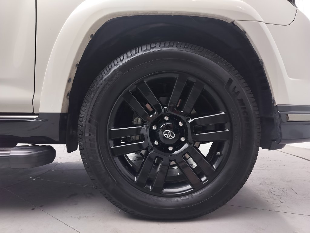 Used 2020 Toyota 4Runner Nightshade AWD/4WD image 27