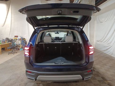 Certified 2025 Honda Pilot Touring image 21