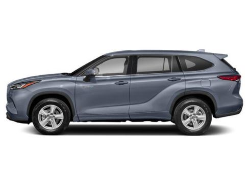 Used 2021 Toyota Highlander XLE image 3