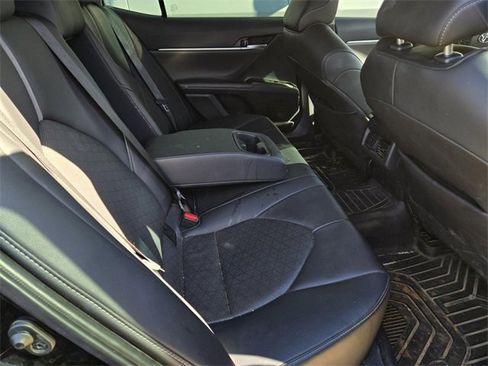 Used 2023 Toyota Camry XSE image 4
