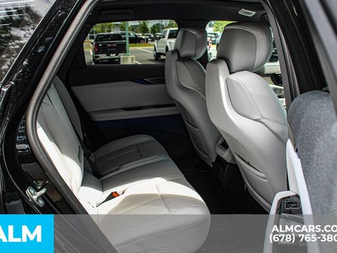 Used 2026 Cadillac Optiq Luxury 2 AWD/4WD image 17