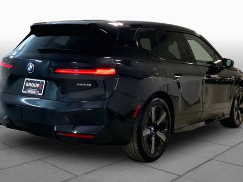 Used 2023 BMW iX xDrive50 w/ Premium Package AWD/4WD image 12