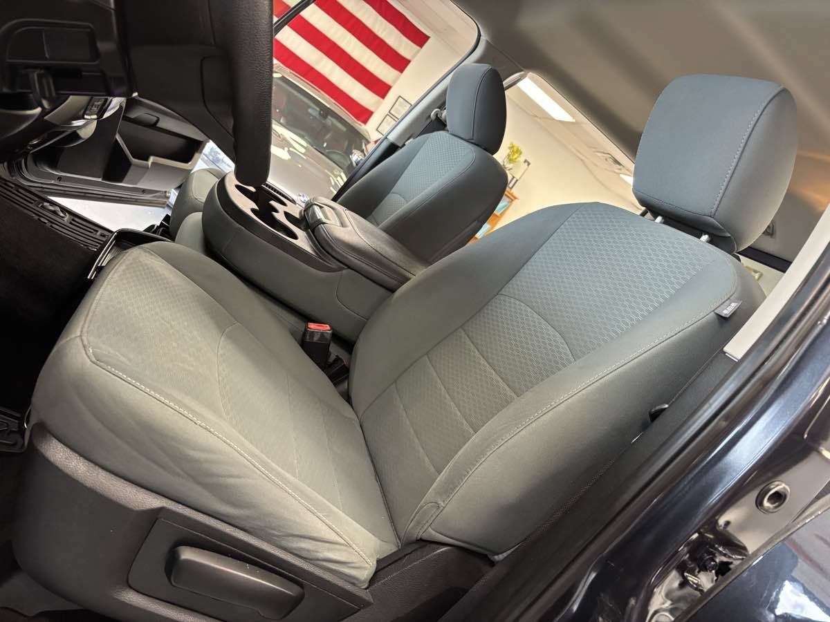 Used 2018 RAM 1500 Classic SLT AWD/4WD image 21