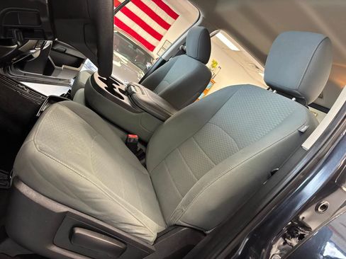 Used 2018 RAM 1500 Classic SLT AWD/4WD image 21