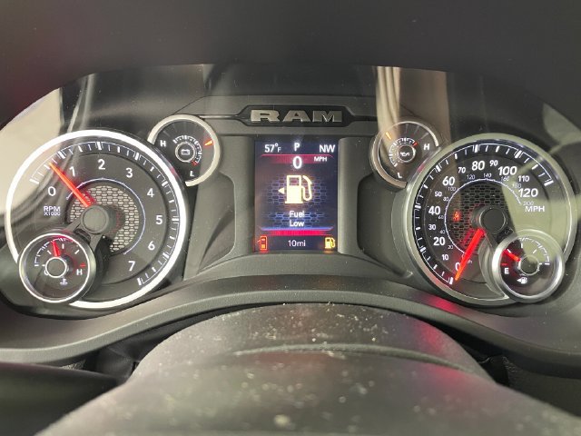 New 2026 RAM 1500 Express AWD/4WD image 3